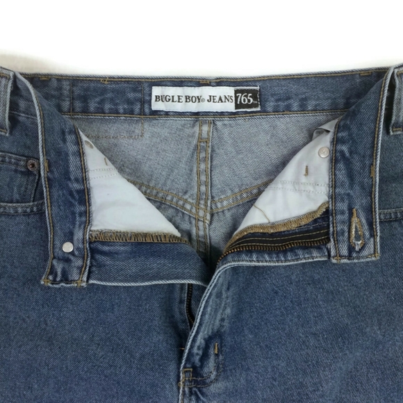 Vintage Bugle Boy 765 Medium Wash Flat Front Denim Jean Shorts Mens Size 32 x 11 - Picture 8 of 14